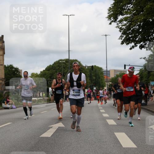 29.06.2025 - hella hamburg halbmarathon Yannick Fuchs http://msf.ph/oto/8214114 29.06.2025 10:32:37 20KM 1505, 3480, 7152, 7154, 7229, 7743, 8002, 8571, 9171, 9643, 9944, 10793, 10922, 11106, 11952, 13595, 13900, 14274, 14992, 15303, 15382, 15888, 16698, 17726, 18193, 18276, 18277, 18529, 18584, 18723 meine-sportfotos.de