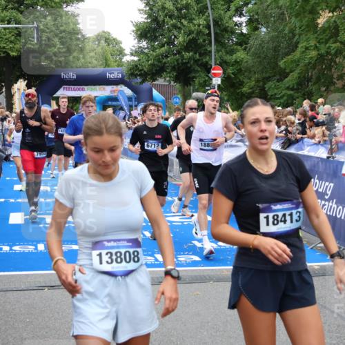 29.06.2025 - hella hamburg halbmarathon Zöllner http://msf.ph/oto/8214127 29.06.2025 10:50:48 Ziel 2234, 2788, 5115, 6712, 7134, 7952, 8657, 11356, 13701, 15426, 15720, 17129, 17908, 18229, 18370, 18820 meine-sportfotos.de
