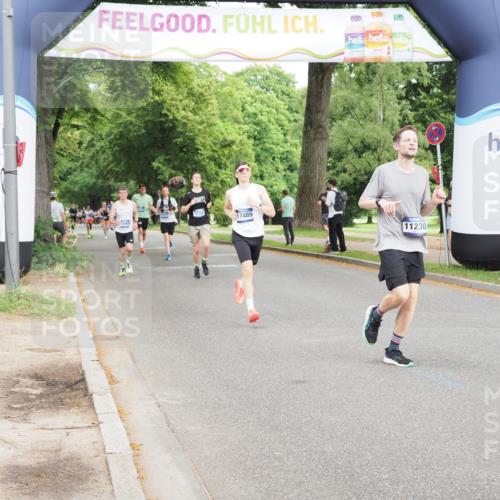 29.06.2025 - hella hamburg halbmarathon MichiJ http://msf.ph/oto/8214212 29.06.2025 10:23:29 Zwischen KM18-KM19 3005, 5269, 11019, 11230, 16417, 17877 meine-sportfotos.de