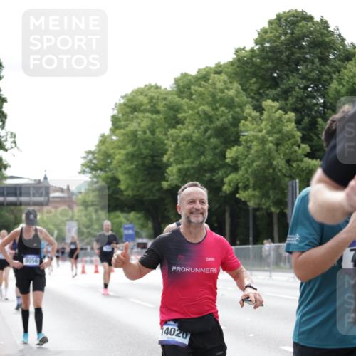 29.06.2025 - hella hamburg halbmarathon Jannik Wohlers http://msf.ph/oto/8214215 29.06.2025 10:26:48 Lombardsbrücke 1530, 2306, 2775, 4358, 5494, 5495, 5707, 5825, 6259, 6637, 7234, 7314, 7944, 8056, 8281, 9349, 10077, 10465, 11110, 11766, 14020, 14021, 15108, 15641, 17049, 17445, 18976 meine-sportfotos.de