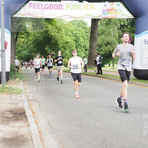 29.06.2025 - hella hamburg halbmarathon MichiJ http://msf.ph/oto/8214228 29.06.2025 10:23:29 Zwischen KM18-KM19 3005, 5269, 11019, 11230, 16417, 17877 meine-sportfotos.de