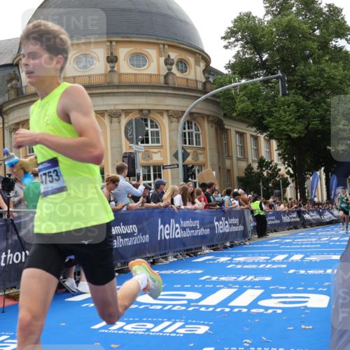 29.06.2025 - hella hamburg halbmarathon Strokosch-Dieckow http://msf.ph/oto/8214277 29.06.2025 10:24:05 Ziel 7331, 9269, 10234, 14753, 17614, 18569, 19041 meine-sportfotos.de