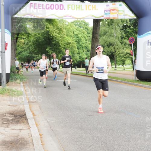 29.06.2025 - hella hamburg halbmarathon MichiJ http://msf.ph/oto/8214332 29.06.2025 10:23:30 Zwischen KM18-KM19 3005, 5152, 5269, 11230, 16417, 17489, 17877 meine-sportfotos.de