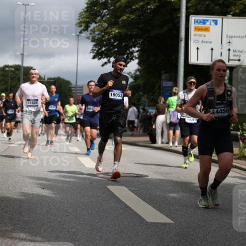 29.06.2025 - hella hamburg halbmarathon Yannick Fuchs http://msf.ph/oto/8214349 29.06.2025 10:45:30 20KM 1335, 1366, 2636, 2718, 2823, 2946, 4033, 4297, 4404, 4839, 4967, 5087, 5336, 5600, 5820, 6776, 7224, 7943, 8508, 8856, 8930, 8989, 9074, 9214, 9476, 9656, 9739, 9793, 9869, 9959, 10057, 10508, 10603, 10667, 10691, 10868, 11124, 11625, 11733, 12450, 13073, 13403, 13707, 13726, 13799, 14012, 14248, 14458, 14994, 15426, 15480, 15496, 15871, 15899, 16666, 16907, 17131, 17530, 17682, 17962, 18820, 19020, 19053 meine-sportfotos.de