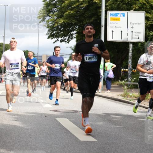 29.06.2025 - hella hamburg halbmarathon Yannick Fuchs http://msf.ph/oto/8214405 29.06.2025 10:45:31 20KM 1335, 1366, 2636, 2718, 2823, 2946, 4033, 4297, 4404, 4839, 4967, 5087, 5336, 5600, 5820, 6776, 7224, 7786, 7943, 8508, 8856, 8930, 8989, 9074, 9214, 9476, 9656, 9739, 9793, 9869, 9959, 10057, 10508, 10667, 10691, 10868, 11124, 11625, 11733, 12450, 13073, 13403, 13707, 13726, 13799, 14012, 14248, 14458, 14865, 14994, 15426, 15480, 15496, 15871, 15899, 16666, 16907, 17131, 17530, 17682, 17962, 18820, 19020, 19053 meine-sportfotos.de