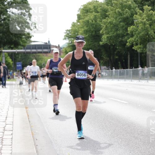 29.06.2025 - hella hamburg halbmarathon Jannik Wohlers http://msf.ph/oto/8214432 29.06.2025 10:26:52 Lombardsbrücke 1530, 2306, 2775, 5495, 5707, 5825, 6259, 7234, 7314, 7944, 8281, 9349, 10077, 11766, 14020, 14021, 15108, 15641, 17049, 17445, 18097, 18976 meine-sportfotos.de