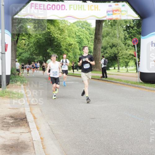 29.06.2025 - hella hamburg halbmarathon MichiJ http://msf.ph/oto/8214441 29.06.2025 10:23:31 Zwischen KM18-KM19 3005, 5152, 5269, 11230, 16417, 17489, 17877 meine-sportfotos.de