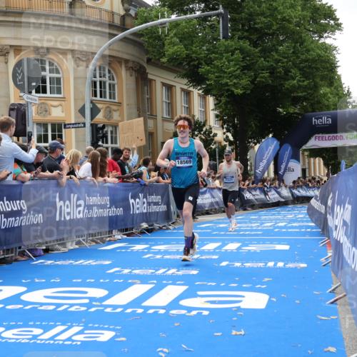 29.06.2025 - hella hamburg halbmarathon Strokosch-Dieckow http://msf.ph/oto/8214488 29.06.2025 10:24:13 Ziel 5612, 6816, 7331, 9269, 17614, 18569, 18695, 19041 meine-sportfotos.de