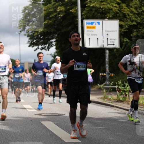 29.06.2025 - hella hamburg halbmarathon Yannick Fuchs http://msf.ph/oto/8214494 29.06.2025 10:45:31 20KM 1335, 1366, 2636, 2718, 2823, 2946, 4033, 4297, 4404, 4839, 4967, 5087, 5336, 5600, 5820, 6776, 7224, 7786, 7943, 8508, 8856, 8930, 8989, 9074, 9214, 9476, 9656, 9739, 9793, 9869, 9959, 10057, 10508, 10667, 10691, 10868, 11124, 11625, 11733, 12450, 13073, 13403, 13707, 13726, 13799, 14012, 14248, 14458, 14865, 14994, 15426, 15480, 15496, 15871, 15899, 16666, 16907, 17131, 17530, 17682, 17962, 18820, 19020, 19053 meine-sportfotos.de