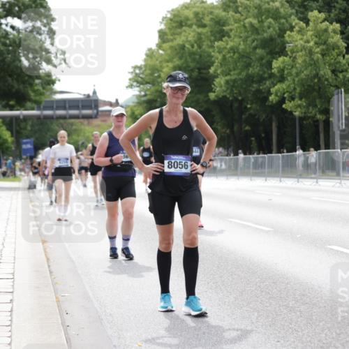29.06.2025 - hella hamburg halbmarathon Jannik Wohlers http://msf.ph/oto/8214509 29.06.2025 10:26:52 Lombardsbrücke 1530, 2306, 2775, 5495, 5707, 5825, 6259, 7234, 7314, 7944, 8281, 9349, 10077, 11766, 14020, 14021, 15108, 15641, 17049, 17445, 18097, 18976 meine-sportfotos.de