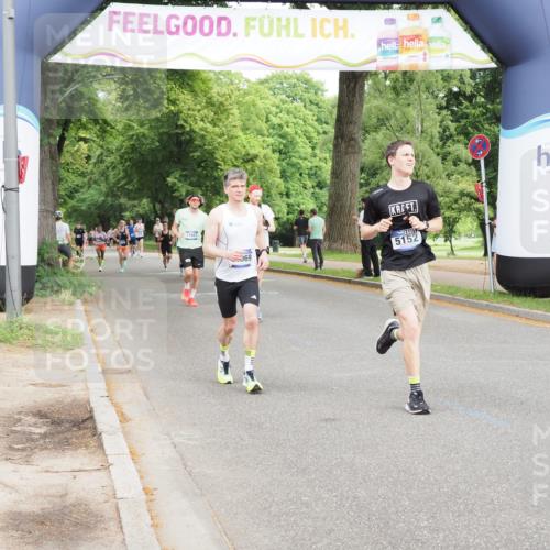 29.06.2025 - hella hamburg halbmarathon MichiJ http://msf.ph/oto/8214512 29.06.2025 10:23:32 Zwischen KM18-KM19 3005, 5152, 5269, 11230, 14069, 16417, 17489 meine-sportfotos.de