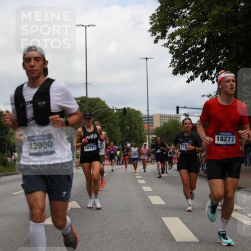 29.06.2025 - hella hamburg halbmarathon Yannick Fuchs http://msf.ph/oto/8214560 29.06.2025 10:32:38 20KM 1042, 1615, 1688, 3480, 3530, 7152, 7154, 7229, 7743, 8002, 8571, 9171, 9643, 9944, 10793, 10922, 11952, 13595, 13900, 14274, 14992, 15303, 15382, 15888, 16698, 17726, 18193, 18276, 18277, 18529, 18584, 18723 meine-sportfotos.de