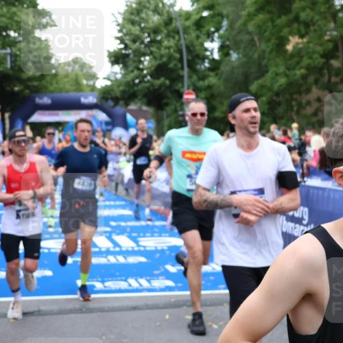 29.06.2025 - hella hamburg halbmarathon Zöllner http://msf.ph/oto/8214568 29.06.2025 10:50:59 Ziel 1466, 2207, 3654, 3947, 4839, 5018, 7052, 7369, 8205, 8572, 10215, 11551, 12778, 13687, 15362, 15395, 15643, 16285, 18350 meine-sportfotos.de