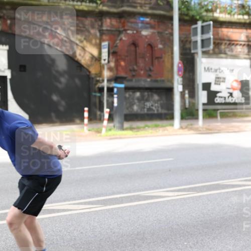 29.06.2025 - hella hamburg halbmarathon Yannick Fuchs http://msf.ph/oto/8214666 29.06.2025 09:19:03 20KM  meine-sportfotos.de