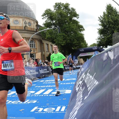 29.06.2025 - hella hamburg halbmarathon Strokosch-Dieckow http://msf.ph/oto/8214768 29.06.2025 10:24:20 Ziel 5612, 6816, 18695 meine-sportfotos.de