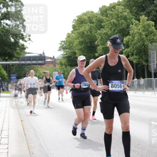 29.06.2025 - hella hamburg halbmarathon Jannik Wohlers http://msf.ph/oto/8214775 29.06.2025 10:26:53 Lombardsbrücke 1530, 2306, 2775, 5495, 5707, 5825, 6259, 7234, 7314, 7944, 8281, 9349, 10077, 11766, 14020, 14021, 15108, 15641, 17049, 17445, 18097, 18976 meine-sportfotos.de