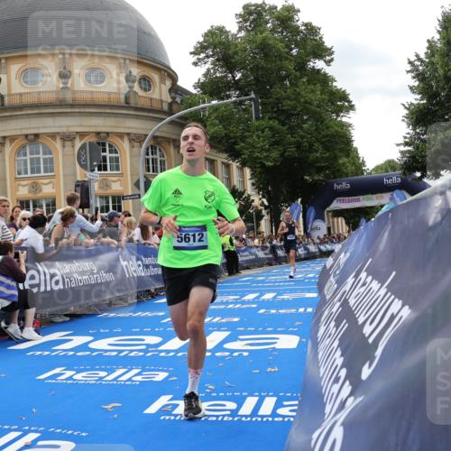 29.06.2025 - hella hamburg halbmarathon Strokosch-Dieckow http://msf.ph/oto/8214791 29.06.2025 10:24:20 Ziel 5612, 6816, 18695 meine-sportfotos.de