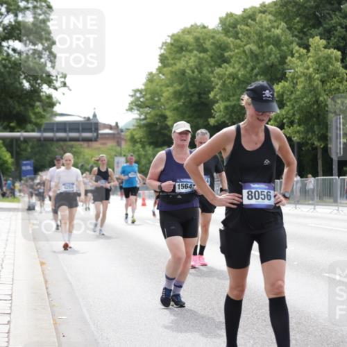 29.06.2025 - hella hamburg halbmarathon Jannik Wohlers http://msf.ph/oto/8214805 29.06.2025 10:26:53 Lombardsbrücke 1530, 2306, 2775, 5495, 5707, 5825, 6259, 7234, 7314, 7944, 8281, 9349, 10077, 11766, 14020, 14021, 15108, 15641, 17049, 17445, 18097, 18976 meine-sportfotos.de