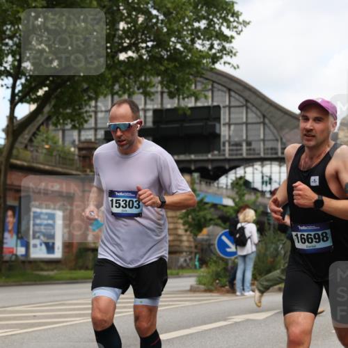 29.06.2025 - hella hamburg halbmarathon Yannick Fuchs http://msf.ph/oto/8214936 29.06.2025 10:32:40 20KM 1042, 1615, 1688, 3480, 3530, 7152, 7154, 7229, 7743, 8002, 8571, 9171, 9643, 10793, 11952, 13595, 13900, 14274, 14992, 15303, 15382, 15888, 16698, 17726, 18193, 18276, 18277, 18529, 18584, 18723 meine-sportfotos.de