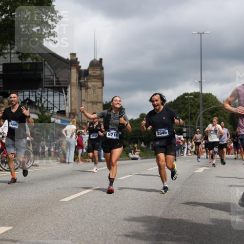 29.06.2025 - hella hamburg halbmarathon Yannick Fuchs http://msf.ph/oto/8215092 29.06.2025 10:45:34 20KM 1335, 2636, 2718, 2823, 2946, 4033, 4297, 4404, 4839, 4967, 5087, 5336, 5600, 5820, 6776, 7224, 7786, 7943, 8413, 8856, 8930, 8989, 9074, 9214, 9476, 9656, 9739, 9793, 9869, 9959, 10057, 10667, 10691, 10868, 11124, 11625, 12224, 12450, 13403, 13707, 13726, 13799, 14012, 14248, 14458, 14865, 14994, 15426, 15496, 15643, 15899, 16666, 17033, 17131, 17530, 17682, 17962, 17978, 18019, 18820, 19020, 19053 meine-sportfotos.de