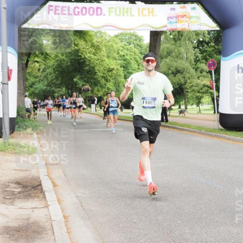 29.06.2025 - hella hamburg halbmarathon MichiJ http://msf.ph/oto/8215097 29.06.2025 10:23:35 Zwischen KM18-KM19 3005, 4477, 5152, 11661, 14069, 17489 meine-sportfotos.de