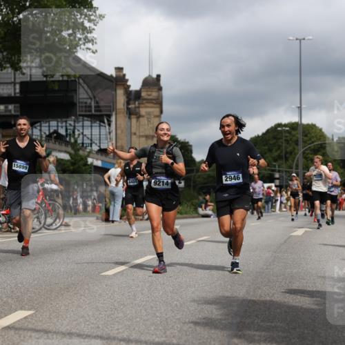 29.06.2025 - hella hamburg halbmarathon Yannick Fuchs http://msf.ph/oto/8215233 29.06.2025 10:45:34 20KM 1335, 2636, 2718, 2823, 2946, 4033, 4297, 4404, 4839, 4967, 5087, 5336, 5600, 5820, 6776, 7224, 7786, 7943, 8413, 8856, 8930, 8989, 9074, 9214, 9476, 9656, 9739, 9793, 9869, 9959, 10057, 10667, 10691, 10868, 11124, 11625, 12224, 12450, 13403, 13707, 13726, 13799, 14012, 14248, 14458, 14865, 14994, 15426, 15496, 15643, 15899, 16666, 17033, 17131, 17530, 17682, 17962, 17978, 18019, 18820, 19020, 19053 meine-sportfotos.de