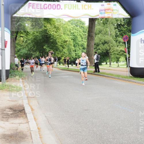 29.06.2025 - hella hamburg halbmarathon MichiJ http://msf.ph/oto/8215379 29.06.2025 10:23:36 Zwischen KM18-KM19 3005, 4477, 5048, 5152, 11661, 14069, 17489 meine-sportfotos.de