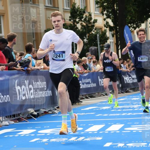29.06.2025 - hella hamburg halbmarathon Strokosch-Dieckow http://msf.ph/oto/8215380 29.06.2025 10:24:50 Ziel 1241, 1271, 7142, 10867, 11678, 13872, 14836, 16361, 17752, 18740 meine-sportfotos.de