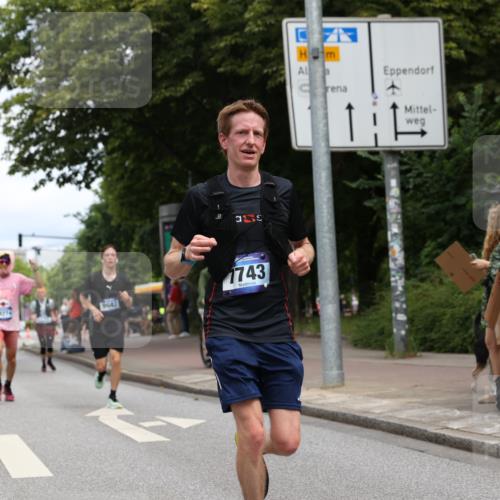 29.06.2025 - hella hamburg halbmarathon Yannick Fuchs http://msf.ph/oto/8215478 29.06.2025 10:32:46 20KM 1042, 1615, 1688, 1710, 2745, 3530, 7152, 7154, 7229, 7743, 8002, 8571, 9171, 9643, 10793, 11952, 13900, 14274, 14688, 14992, 15303, 15382, 16698, 18276, 18277, 18529, 18584, 18723 meine-sportfotos.de