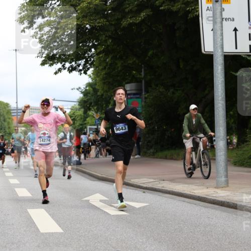29.06.2025 - hella hamburg halbmarathon Yannick Fuchs http://msf.ph/oto/8215607 29.06.2025 10:32:47 20KM 1042, 1615, 1688, 1710, 2745, 3530, 7152, 7154, 7229, 7743, 8002, 8571, 9171, 9643, 10793, 11952, 13900, 14274, 14688, 14992, 15303, 15382, 16075, 16698, 17623, 18276, 18277, 18529, 18584, 18723 meine-sportfotos.de