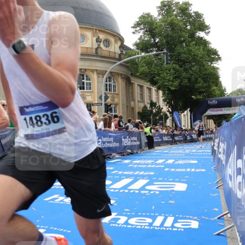 29.06.2025 - hella hamburg halbmarathon Strokosch-Dieckow http://msf.ph/oto/8215723 29.06.2025 10:24:58 Ziel 2483, 10867, 11078, 14836, 15483, 16361, 17752 meine-sportfotos.de