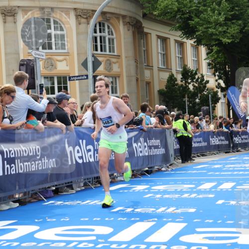 29.06.2025 - hella hamburg halbmarathon Strokosch-Dieckow http://msf.ph/oto/8215936 29.06.2025 10:25:07 Ziel 2483, 8376, 11078, 11994, 13913, 14113, 15483 meine-sportfotos.de