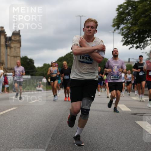 29.06.2025 - hella hamburg halbmarathon Yannick Fuchs http://msf.ph/oto/8216022 29.06.2025 10:45:40 20KM 1335, 2364, 2396, 2636, 2670, 2718, 2818, 2823, 2946, 4033, 4297, 4404, 4814, 4839, 4967, 5008, 5087, 5102, 5820, 6286, 6657, 6776, 7224, 7786, 8371, 8413, 8710, 8856, 8930, 9074, 9214, 9476, 9656, 9739, 9793, 9869, 9959, 10667, 10868, 11124, 11625, 11791, 12224, 12450, 13015, 13403, 13707, 13726, 13792, 13799, 14012, 14248, 14865, 14994, 15426, 15496, 15643, 15899, 16666, 17033, 17131, 17530, 17682, 17815, 17962, 17978, 18019, 18475, 18820, 18869, 19020, 19053 meine-sportfotos.de