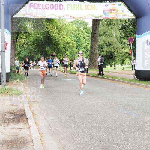 29.06.2025 - hella hamburg halbmarathon MichiJ http://msf.ph/oto/8216044 29.06.2025 10:23:39 Zwischen KM18-KM19 57, 4477, 5048, 9519, 11661, 14069 meine-sportfotos.de