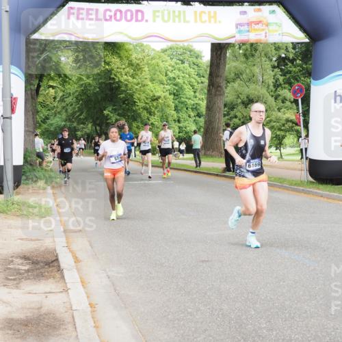 29.06.2025 - hella hamburg halbmarathon MichiJ http://msf.ph/oto/8216161 29.06.2025 10:23:40 Zwischen KM18-KM19 57, 4477, 5048, 6169, 9519, 11661, 14069 meine-sportfotos.de