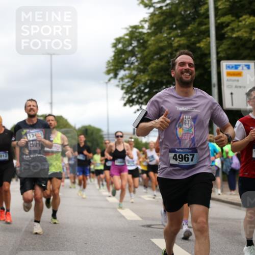 29.06.2025 - hella hamburg halbmarathon Yannick Fuchs http://msf.ph/oto/8216232 29.06.2025 10:45:42 20KM 2364, 2396, 2636, 2670, 2718, 2818, 2823, 2946, 4033, 4297, 4404, 4814, 4839, 4967, 5008, 5087, 5102, 5820, 6286, 6657, 6776, 7224, 7786, 8371, 8413, 8710, 8856, 9074, 9214, 9476, 9656, 9739, 9793, 9869, 9959, 10667, 10868, 11791, 12224, 12450, 13015, 13403, 13707, 13726, 13792, 13799, 14012, 14248, 14865, 14994, 15426, 15496, 15643, 15899, 16666, 17033, 17131, 17530, 17682, 17815, 17962, 17978, 17997, 18019, 18475, 18820, 18869, 18982, 19020 meine-sportfotos.de