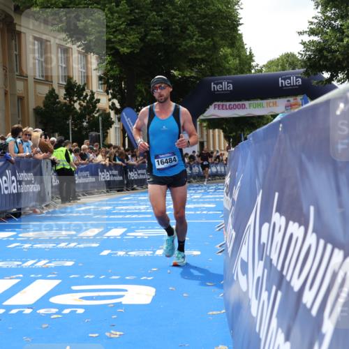 29.06.2025 - hella hamburg halbmarathon Strokosch-Dieckow http://msf.ph/oto/8216302 29.06.2025 10:25:18 Ziel 11994, 12067, 14113, 16484 meine-sportfotos.de