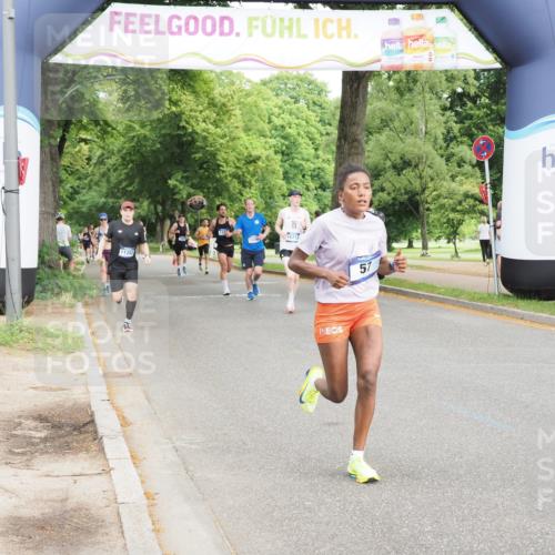 29.06.2025 - hella hamburg halbmarathon MichiJ http://msf.ph/oto/8216437 29.06.2025 10:23:41 Zwischen KM18-KM19 57, 4477, 5048, 6169, 9519, 11661 meine-sportfotos.de