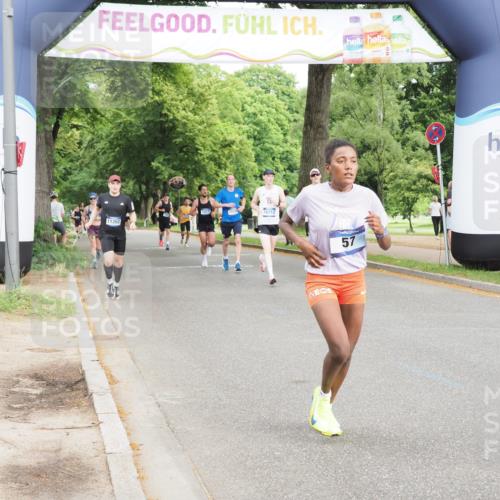 29.06.2025 - hella hamburg halbmarathon MichiJ http://msf.ph/oto/8216458 29.06.2025 10:23:41 Zwischen KM18-KM19 57, 4477, 5048, 6169, 9519, 11661 meine-sportfotos.de