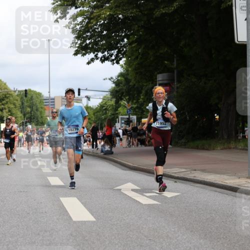 29.06.2025 - hella hamburg halbmarathon Yannick Fuchs http://msf.ph/oto/8216516 29.06.2025 10:32:50 20KM 1042, 1615, 1688, 1710, 2296, 2745, 3530, 4148, 7152, 7154, 7229, 7743, 8002, 8571, 9171, 9643, 11049, 11952, 12915, 14274, 14688, 14992, 15382, 16075, 17623, 18276, 18529, 18584, 18723 meine-sportfotos.de