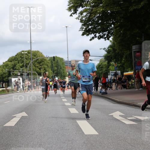 29.06.2025 - hella hamburg halbmarathon Yannick Fuchs http://msf.ph/oto/8216564 29.06.2025 10:32:50 20KM 1042, 1615, 1688, 1710, 2296, 2745, 3530, 4148, 7152, 7154, 7229, 7743, 8002, 8571, 9171, 9643, 11049, 11952, 12915, 14274, 14688, 14992, 15382, 16075, 17623, 18276, 18529, 18584, 18723 meine-sportfotos.de