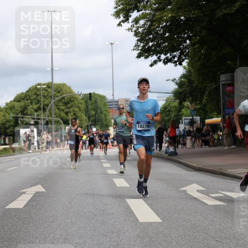 29.06.2025 - hella hamburg halbmarathon Yannick Fuchs http://msf.ph/oto/8216575 29.06.2025 10:32:50 20KM 1042, 1615, 1688, 1710, 2296, 2745, 3530, 4148, 7152, 7154, 7229, 7743, 8002, 8571, 9171, 9643, 11049, 11952, 12915, 14274, 14688, 14992, 15382, 16075, 17623, 18276, 18529, 18584, 18723 meine-sportfotos.de