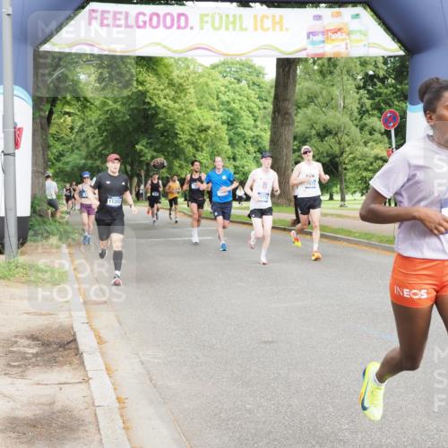 29.06.2025 - hella hamburg halbmarathon MichiJ http://msf.ph/oto/8216579 29.06.2025 10:23:42 Zwischen KM18-KM19 57, 5048, 6169, 7972, 9519, 11661, 14388, 16712 meine-sportfotos.de