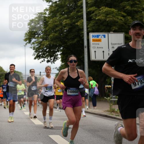 29.06.2025 - hella hamburg halbmarathon Yannick Fuchs http://msf.ph/oto/8216626 29.06.2025 10:45:44 20KM 2364, 2396, 2397, 2670, 2718, 2818, 2823, 4033, 4297, 4404, 4814, 4839, 4967, 5008, 5087, 5102, 6286, 6657, 6776, 7224, 7786, 8371, 8413, 8710, 8856, 9074, 9476, 9656, 9739, 9793, 9869, 10868, 11791, 12224, 12450, 12580, 13015, 13403, 13707, 13726, 13792, 13799, 14012, 14248, 14865, 14994, 15356, 15426, 15496, 15643, 15727, 15831, 15899, 16666, 17033, 17131, 17530, 17682, 17815, 17962, 17978, 17997, 18019, 18475, 18820, 18869, 18982, 19020 meine-sportfotos.de
