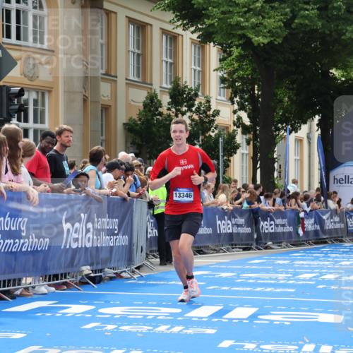 29.06.2025 - hella hamburg halbmarathon Strokosch-Dieckow http://msf.ph/oto/8216669 29.06.2025 10:25:33 Ziel 4338, 13346 meine-sportfotos.de