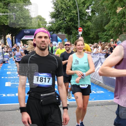 29.06.2025 - hella hamburg halbmarathon Zöllner http://msf.ph/oto/8216677 29.06.2025 10:51:27 Ziel 2364, 2411, 2636, 2718, 2946, 4814, 5820, 6776, 8989, 9214, 9656, 11124, 11422, 13047, 13792, 14865, 14994, 15871, 15950, 16357, 17131, 18489 meine-sportfotos.de