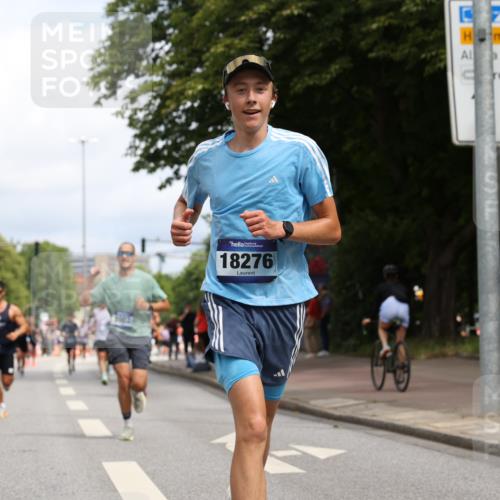 29.06.2025 - hella hamburg halbmarathon Yannick Fuchs http://msf.ph/oto/8216702 29.06.2025 10:32:52 20KM 1042, 1615, 1688, 1710, 2296, 2745, 2849, 3530, 4148, 6095, 7229, 7743, 8002, 8091, 8571, 9171, 9643, 11049, 11952, 12915, 14274, 14688, 14992, 16075, 17623, 18276, 18529, 18584, 18723 meine-sportfotos.de