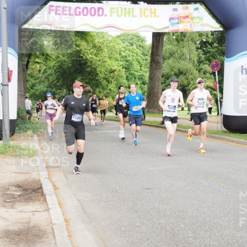 29.06.2025 - hella hamburg halbmarathon MichiJ http://msf.ph/oto/8216703 29.06.2025 10:23:43 Zwischen KM18-KM19 57, 1217, 5048, 6169, 7972, 9519, 11202, 14388, 16712 meine-sportfotos.de