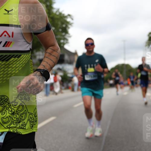 29.06.2025 - hella hamburg halbmarathon Yannick Fuchs http://msf.ph/oto/8216783 29.06.2025 10:45:45 20KM 2364, 2396, 2397, 2670, 2718, 2818, 4033, 4297, 4404, 4814, 4839, 4967, 5008, 5087, 5102, 6286, 6657, 6776, 7786, 8371, 8413, 8710, 8856, 9074, 9476, 9656, 9739, 9793, 9869, 10868, 11551, 11791, 12224, 12450, 12580, 13015, 13403, 13707, 13726, 13792, 13799, 14012, 14248, 14865, 14994, 15356, 15426, 15496, 15643, 15727, 15831, 15899, 16591, 16666, 17033, 17131, 17530, 17682, 17815, 17962, 17978, 17997, 18019, 18475, 18869, 18982, 19020 meine-sportfotos.de