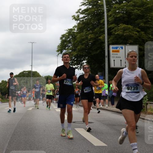 29.06.2025 - hella hamburg halbmarathon Yannick Fuchs http://msf.ph/oto/8216871 29.06.2025 10:45:46 20KM 2364, 2396, 2397, 2670, 2718, 2818, 4033, 4297, 4404, 4814, 4839, 4967, 5008, 5087, 5102, 6286, 6657, 6776, 7786, 8371, 8413, 8710, 8856, 9074, 9476, 9656, 9739, 9793, 9869, 10868, 11551, 11791, 12224, 12450, 12580, 13015, 13403, 13707, 13726, 13792, 13799, 14012, 14248, 14865, 14994, 15356, 15496, 15643, 15727, 15831, 16179, 16591, 17033, 17131, 17530, 17682, 17815, 17962, 17978, 17997, 18019, 18475, 18869, 18982, 19020 meine-sportfotos.de